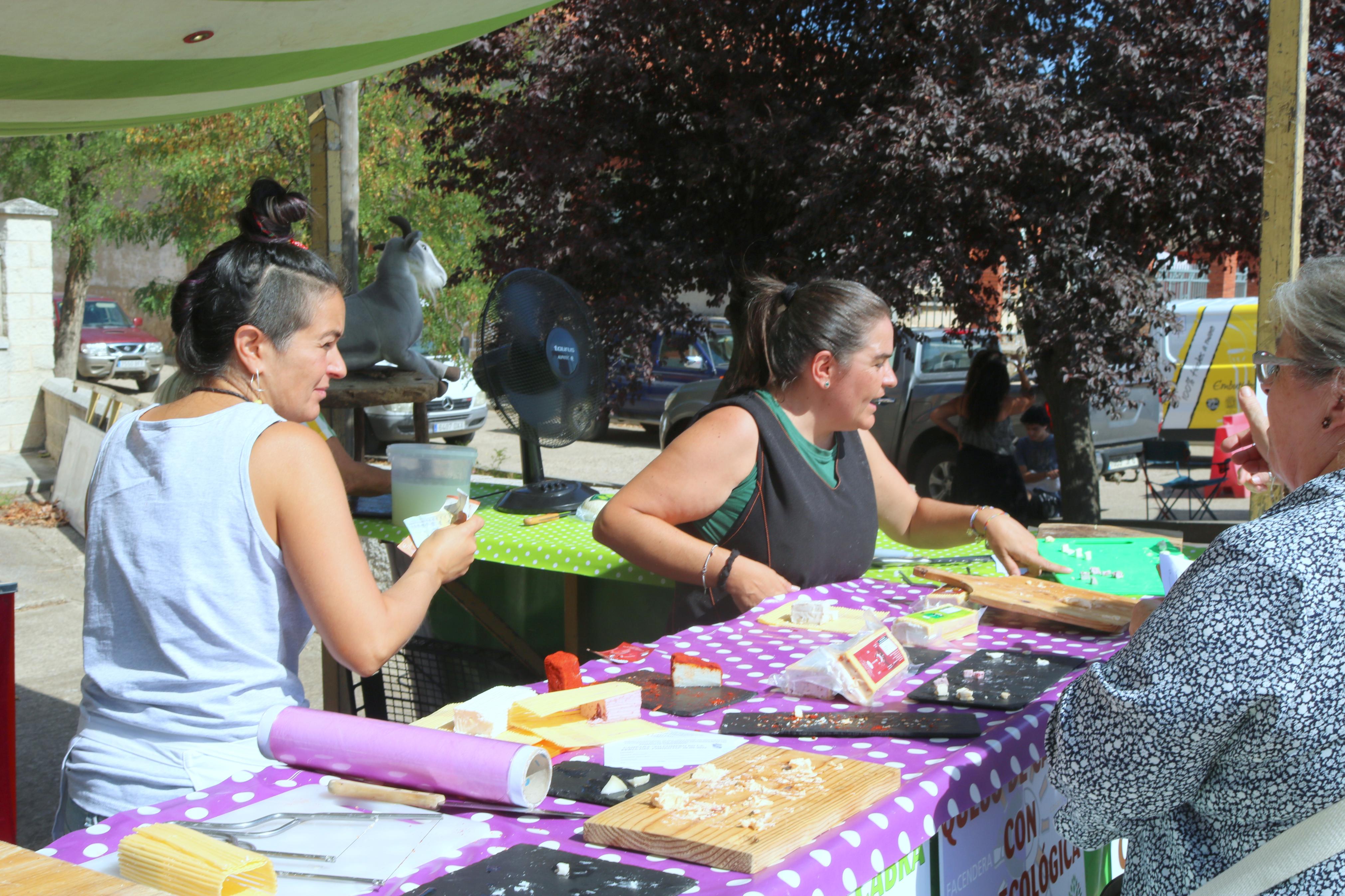 La Feria del Pimiento congregó a numeroso público durante toda la jornada