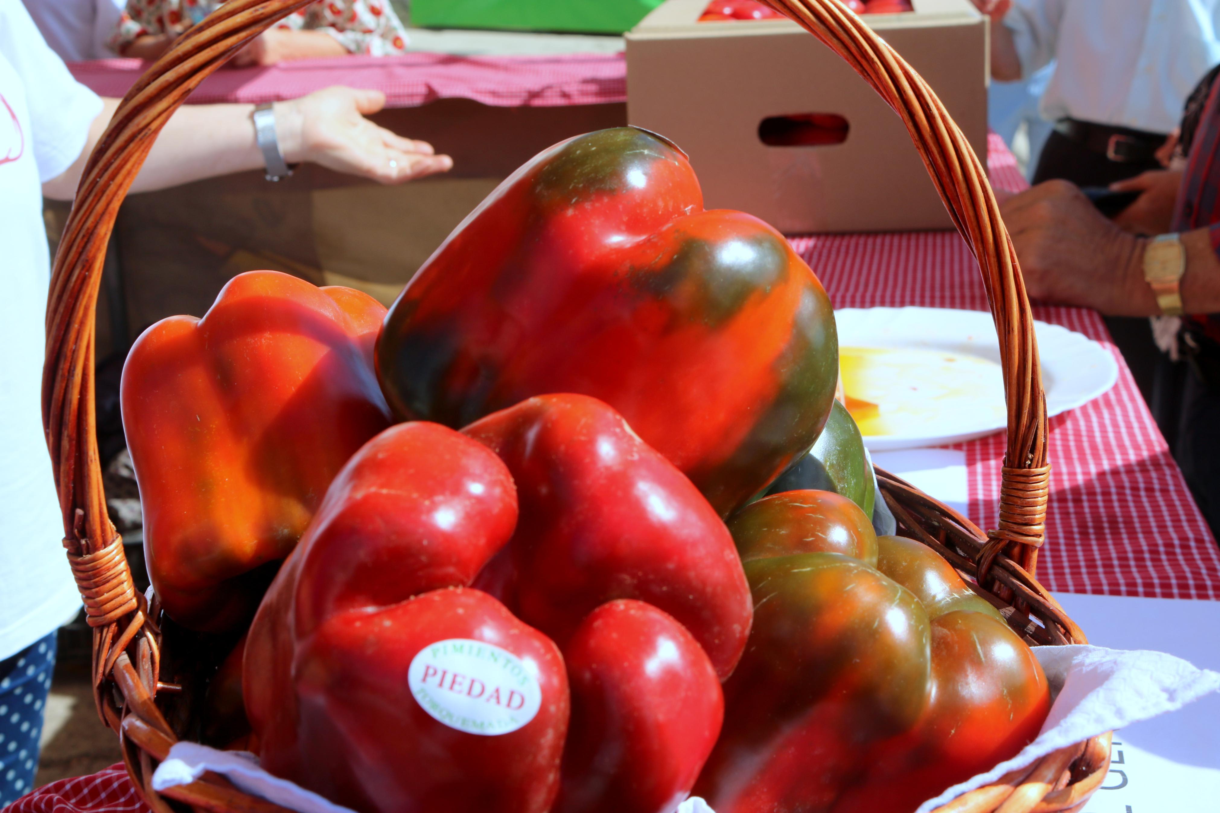 La Feria del Pimiento congregó a numeroso público durante toda la jornada
