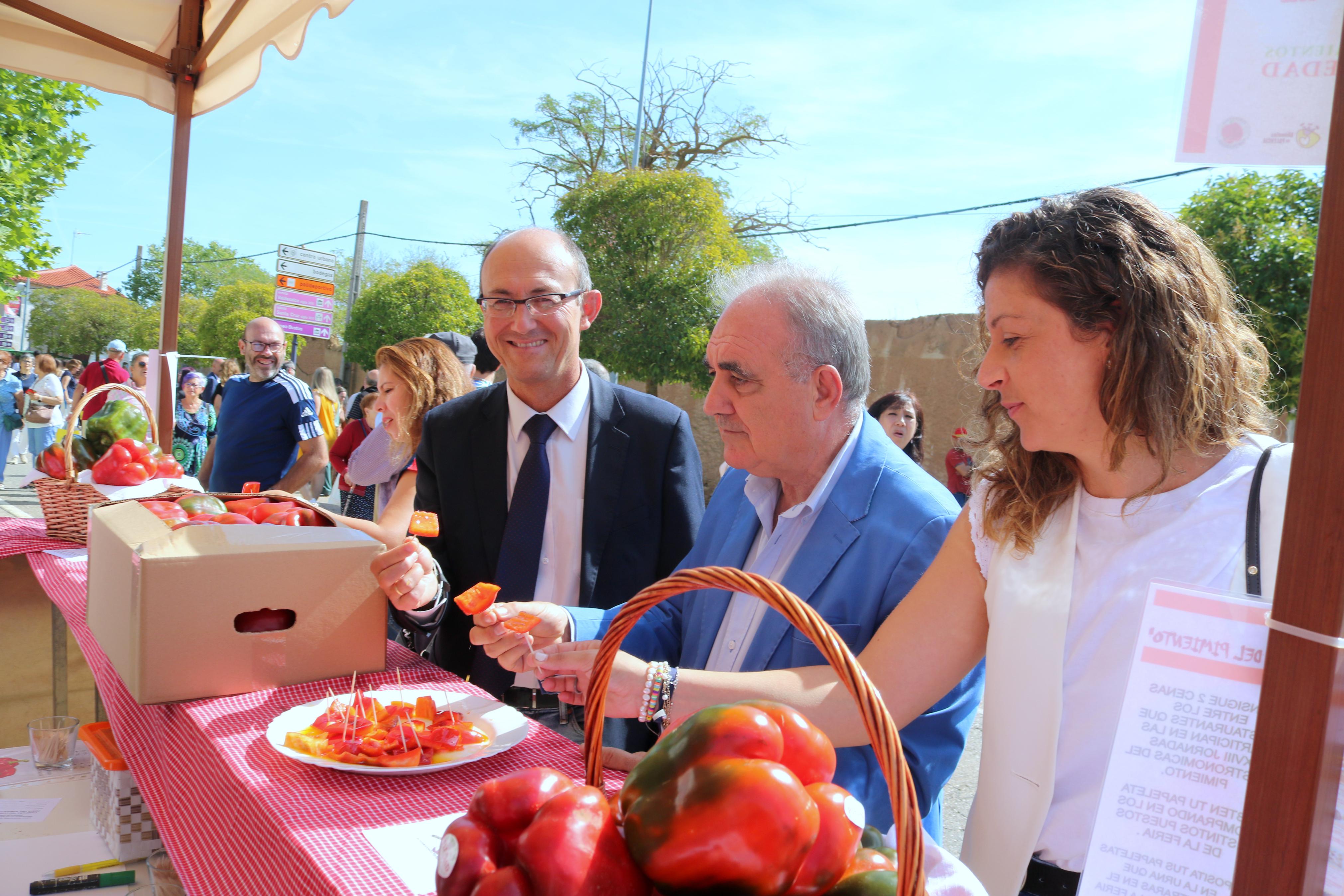 La Feria del Pimiento congregó a numeroso público durante toda la jornada