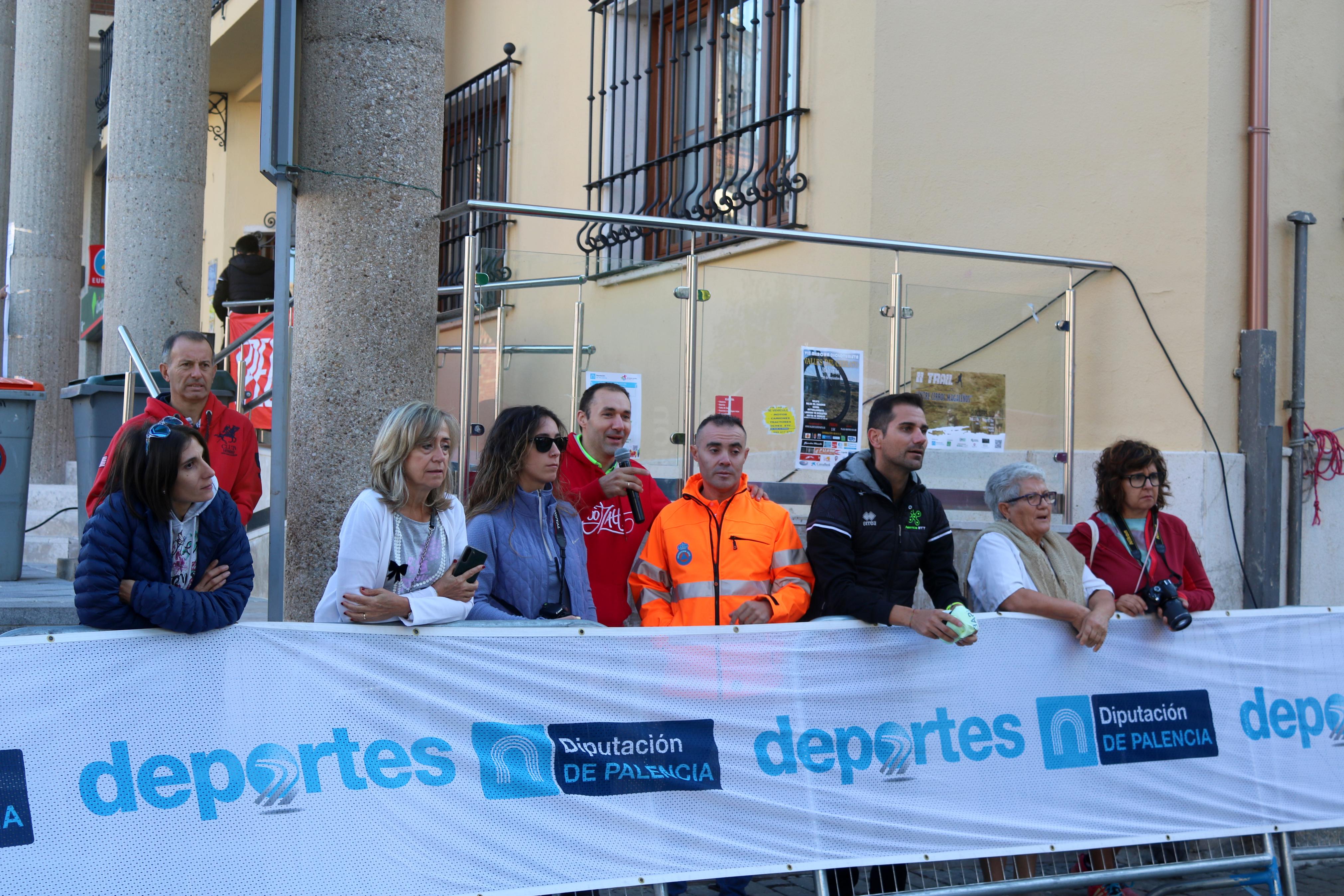 La VII Marcha Cicloturista 'Valles del Cerrato' congregó a más de un centenar de ciclistas