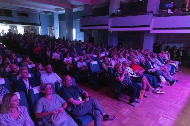 Fotos: Lola Herrera inaugura la sala cultural que lleva su nombre en el colegio Teresianas