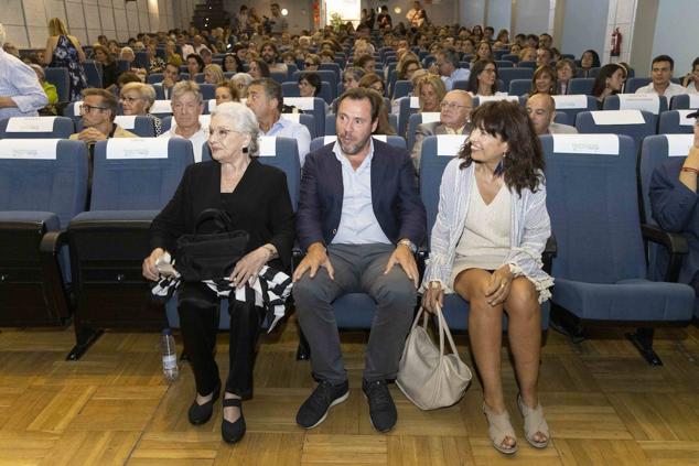 Fotos: Lola Herrera inaugura la sala cultural que lleva su nombre en el colegio Teresianas
