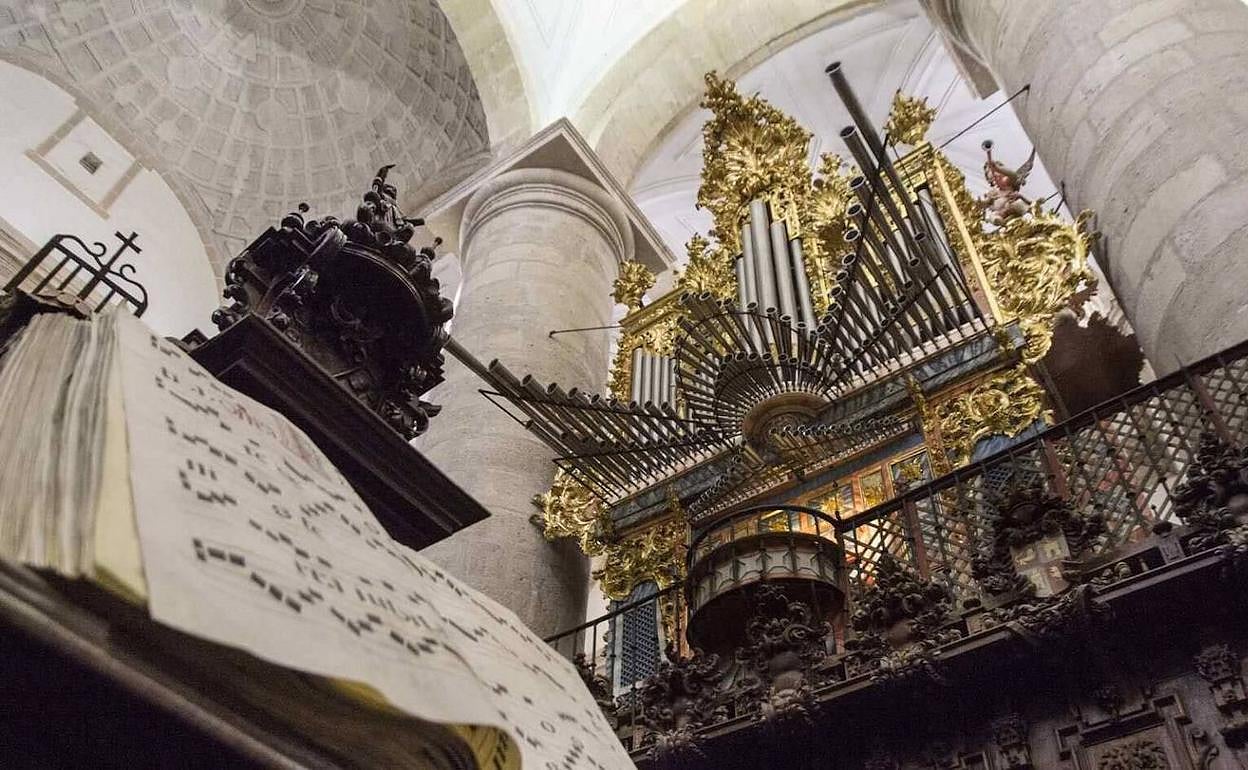 El órgano barroco de Nava del Rey. 