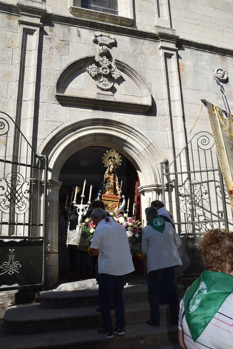 Fotos: Vuelve con fuerza la romería de la Virgen del Brezo