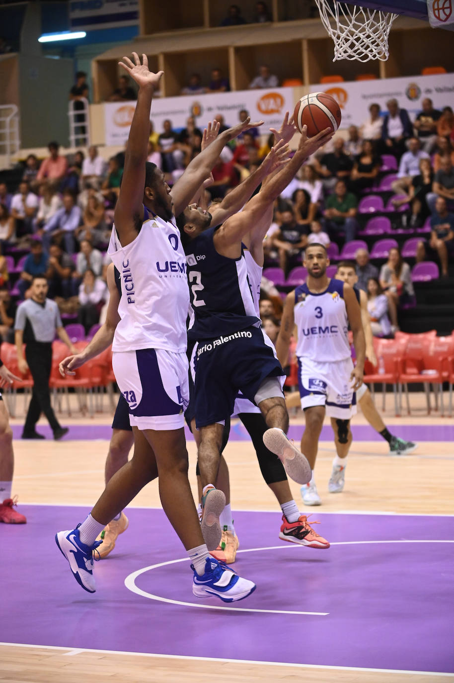 Fotos: El partido entre el Pucela Basket y el Zunder Palencia