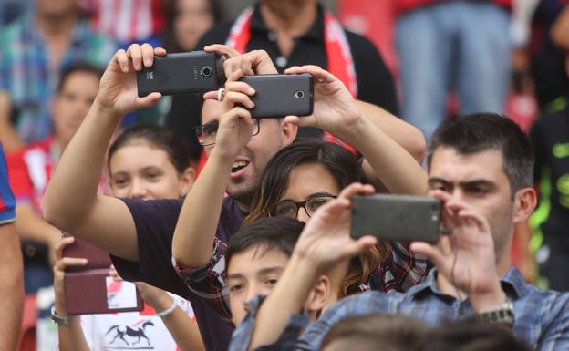 La infidelidad de los usuarios hace de la telefonía el único reducto sin subida de precios 