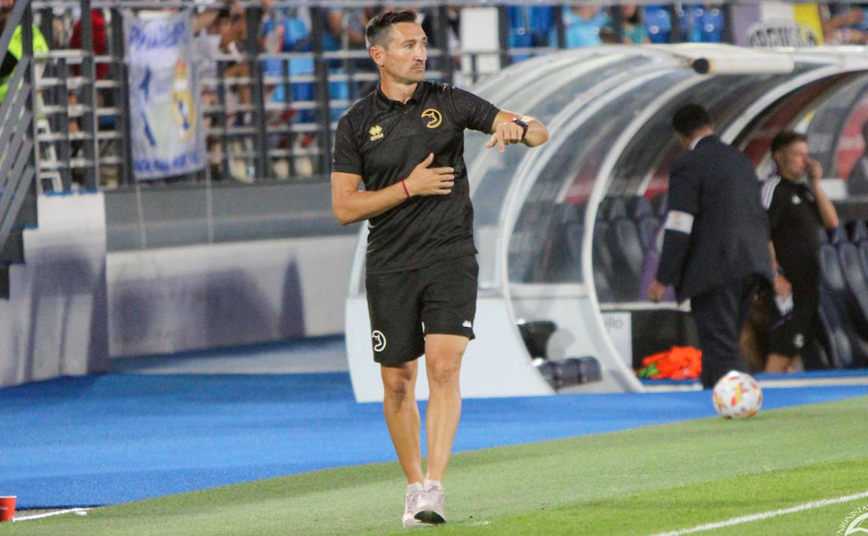 Raúl Casañ, durante el partido ante el Castilla. 