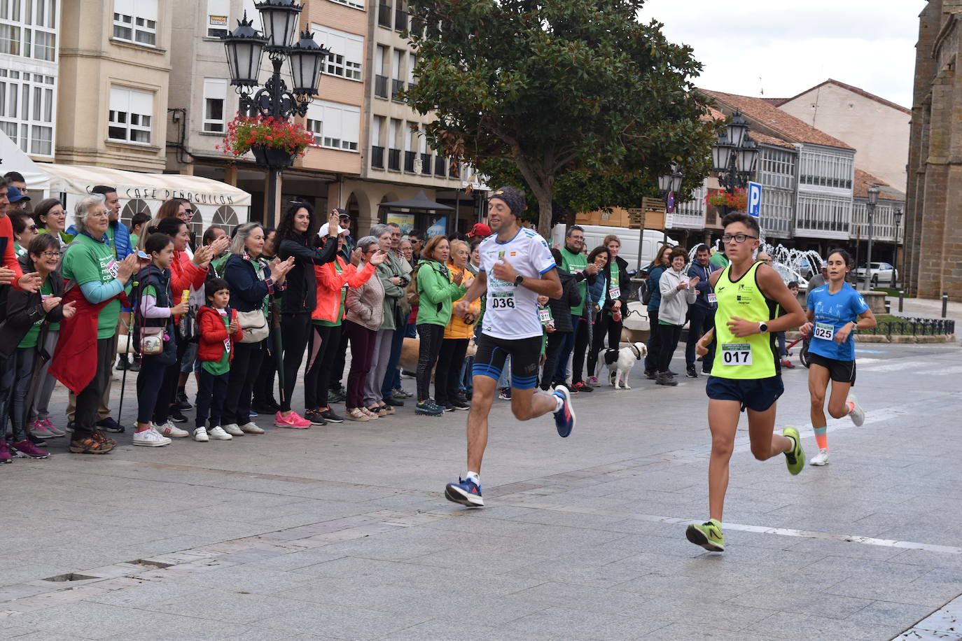 Fotos: Aguilar de Campoo se mueve contra el cáncer