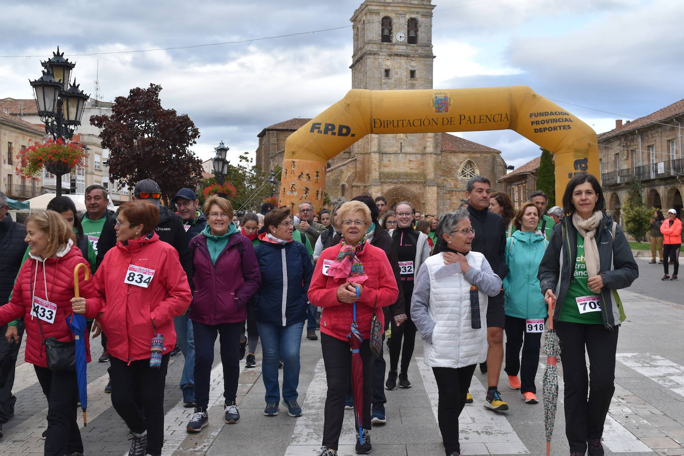 Fotos: Aguilar de Campoo se mueve contra el cáncer