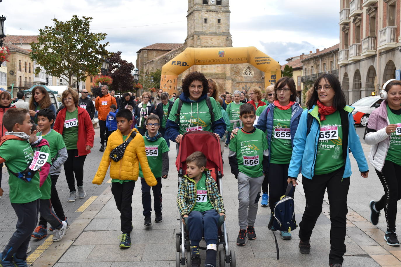 Fotos: Aguilar de Campoo se mueve contra el cáncer