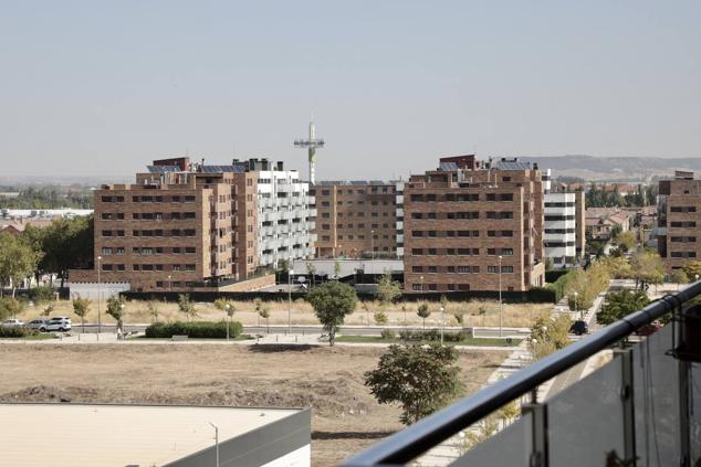 Fotos: Paisaje de grúas y excavadoras en el barrio de Viveros