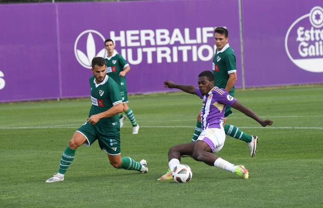 Fotos: La victoria del Real Valladolid Promesas ante el Coruxo en imágenes