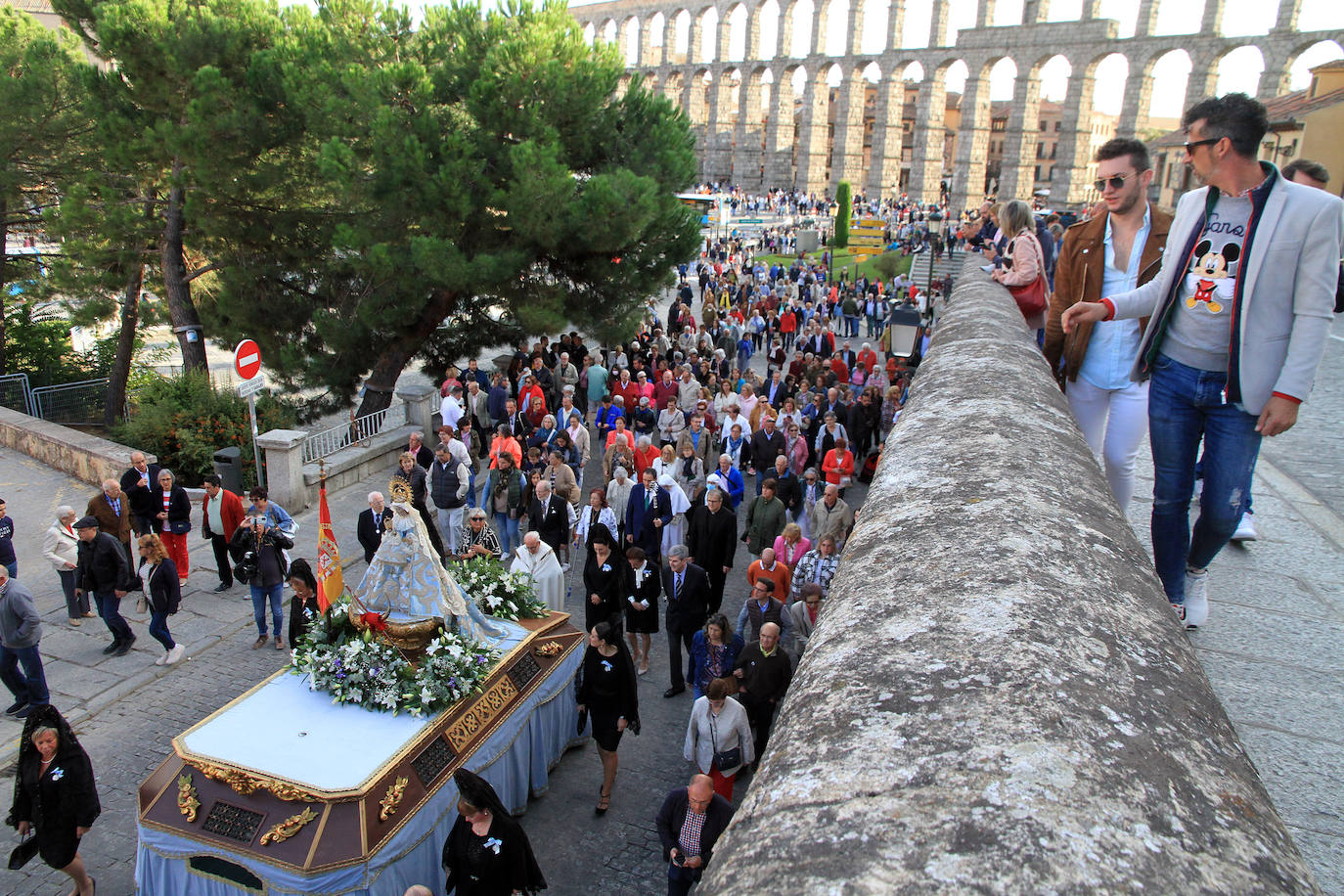 Bajada de la Virgen de la Fuencisla, desde la Catedral hasta su santuario.
