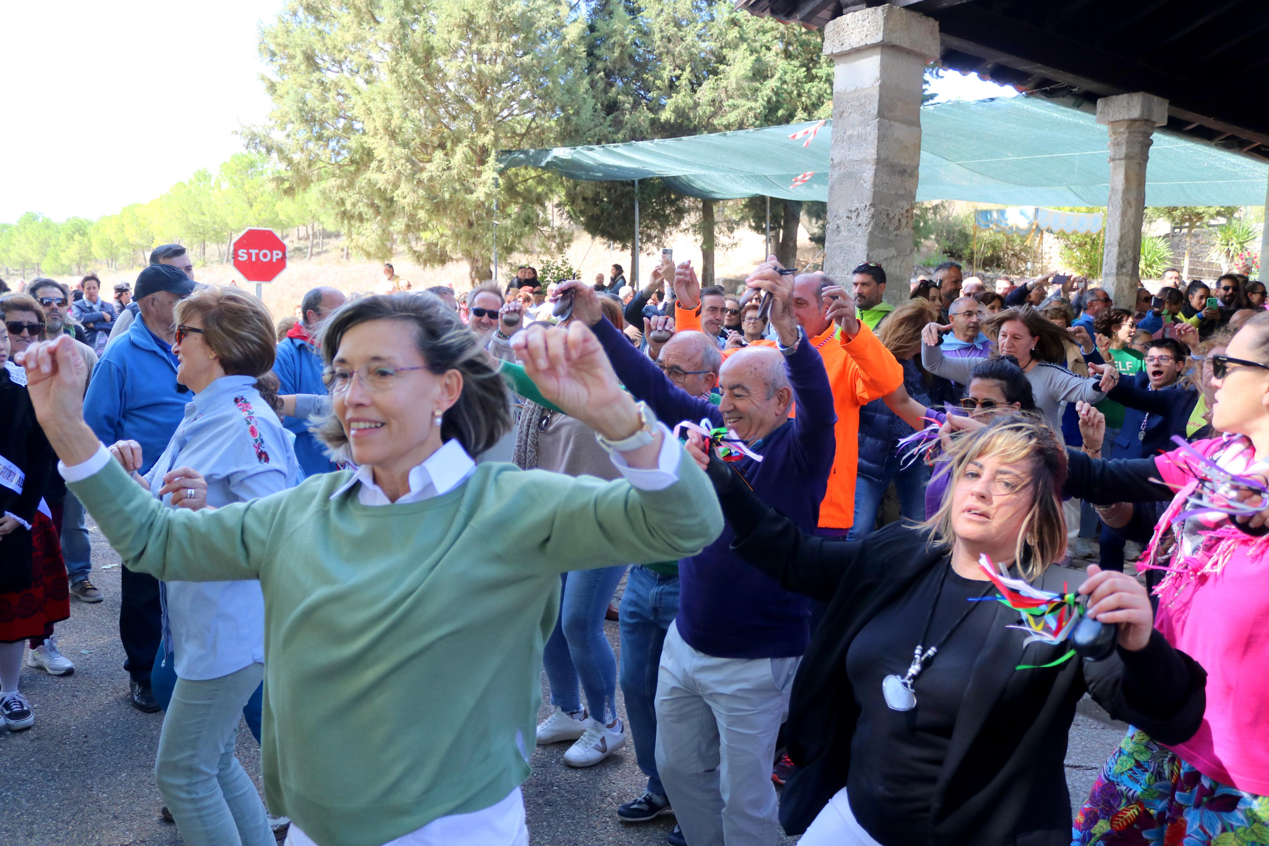 Numerosos cofrades y devotos se reunieron para celebrar la fiesta de Nuestra Señora de Garón