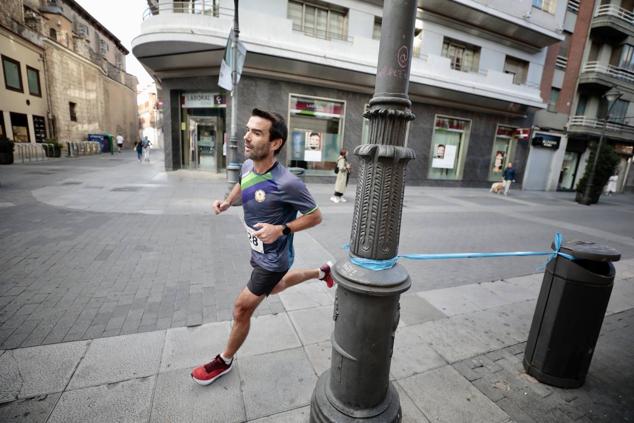 Fotos: La trigésima tercera edición Media Maratón de Valladolid en imágenes (1/2)