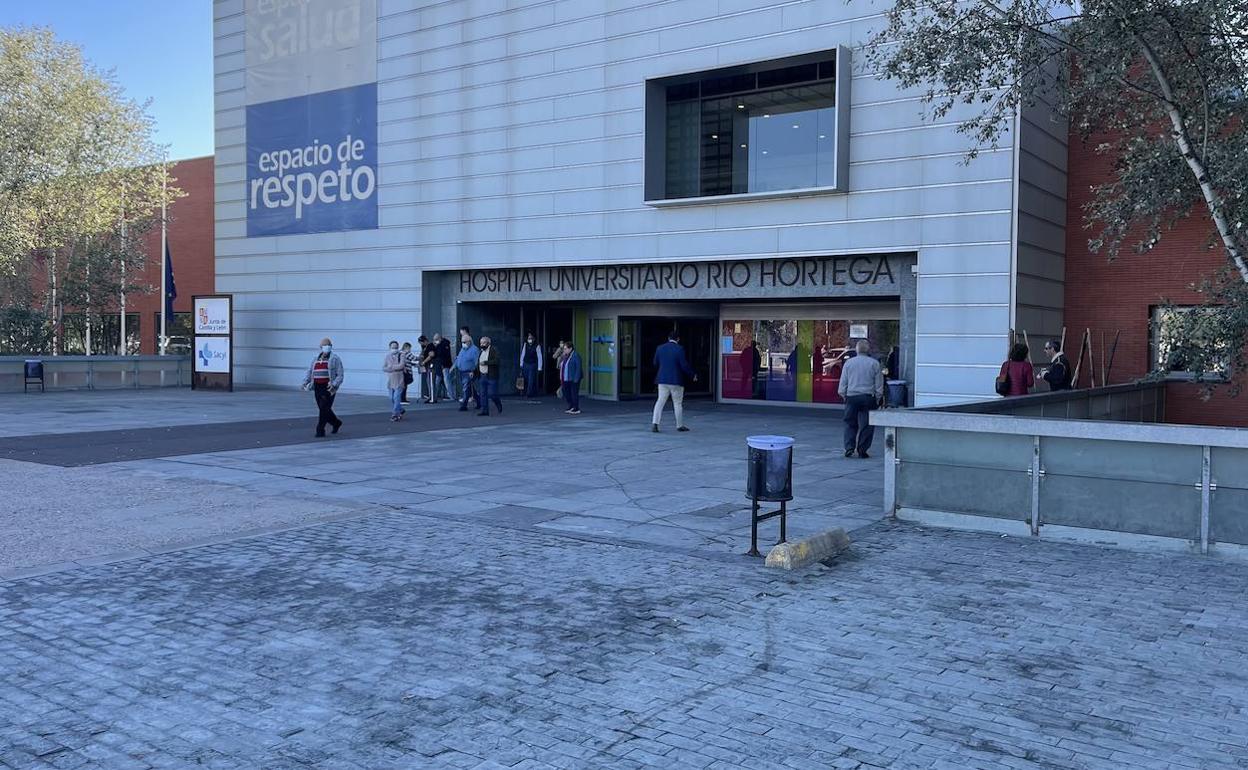 Acceso al Hospital Río Hortega de Valladolid. 