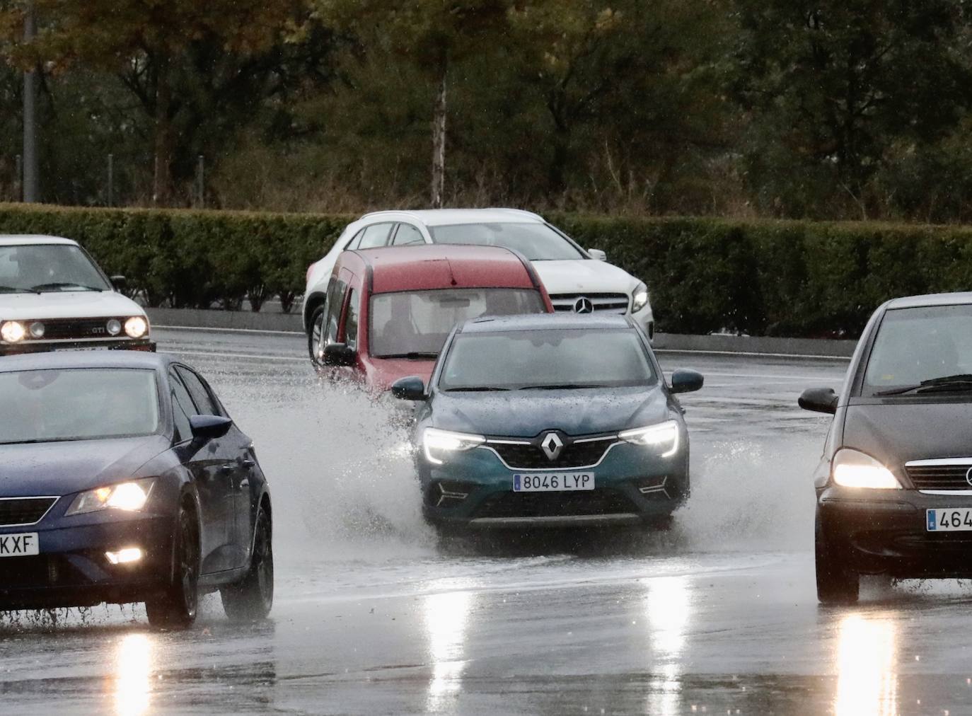 Fotos: La tormenta descarga sobre Valladolid a primera hora de la tarde del jueves