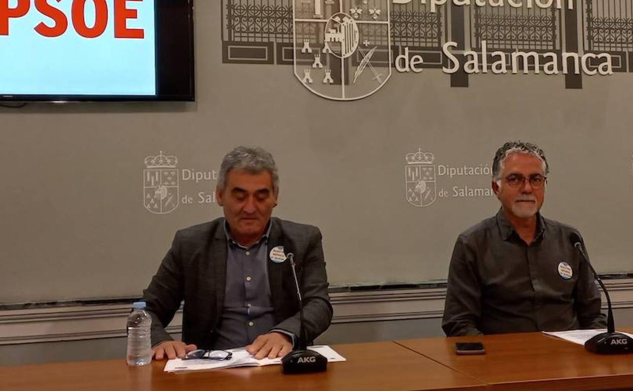 Los diputados provinciales socialistas, Manuel Ambrosio Sánchez y Alfonso Calvo. 