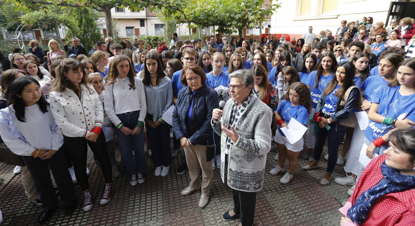 La figura de Mariano Timón de 1953 ha sido restaurada gracias a las aportaciones de las familias. 