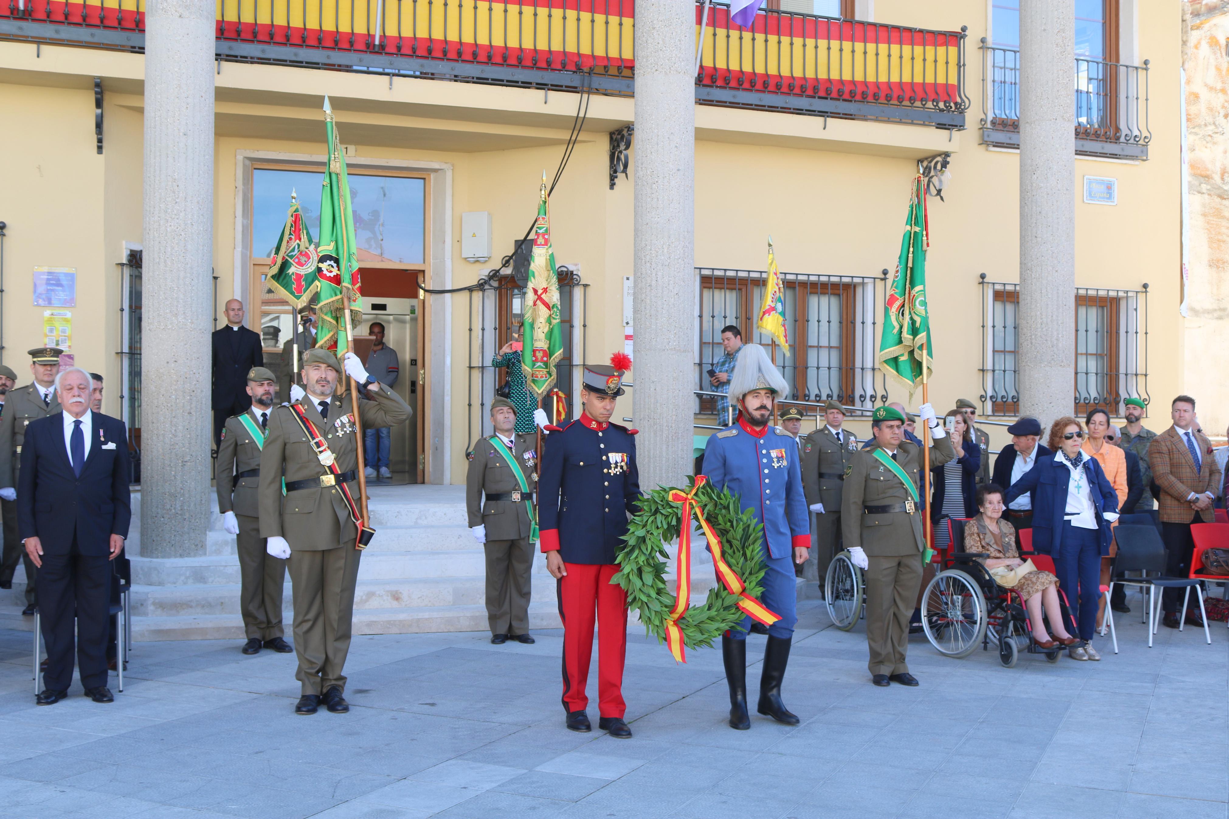 Alrededor de ochenta personas juran fidelidad ante la Enseña Nacional