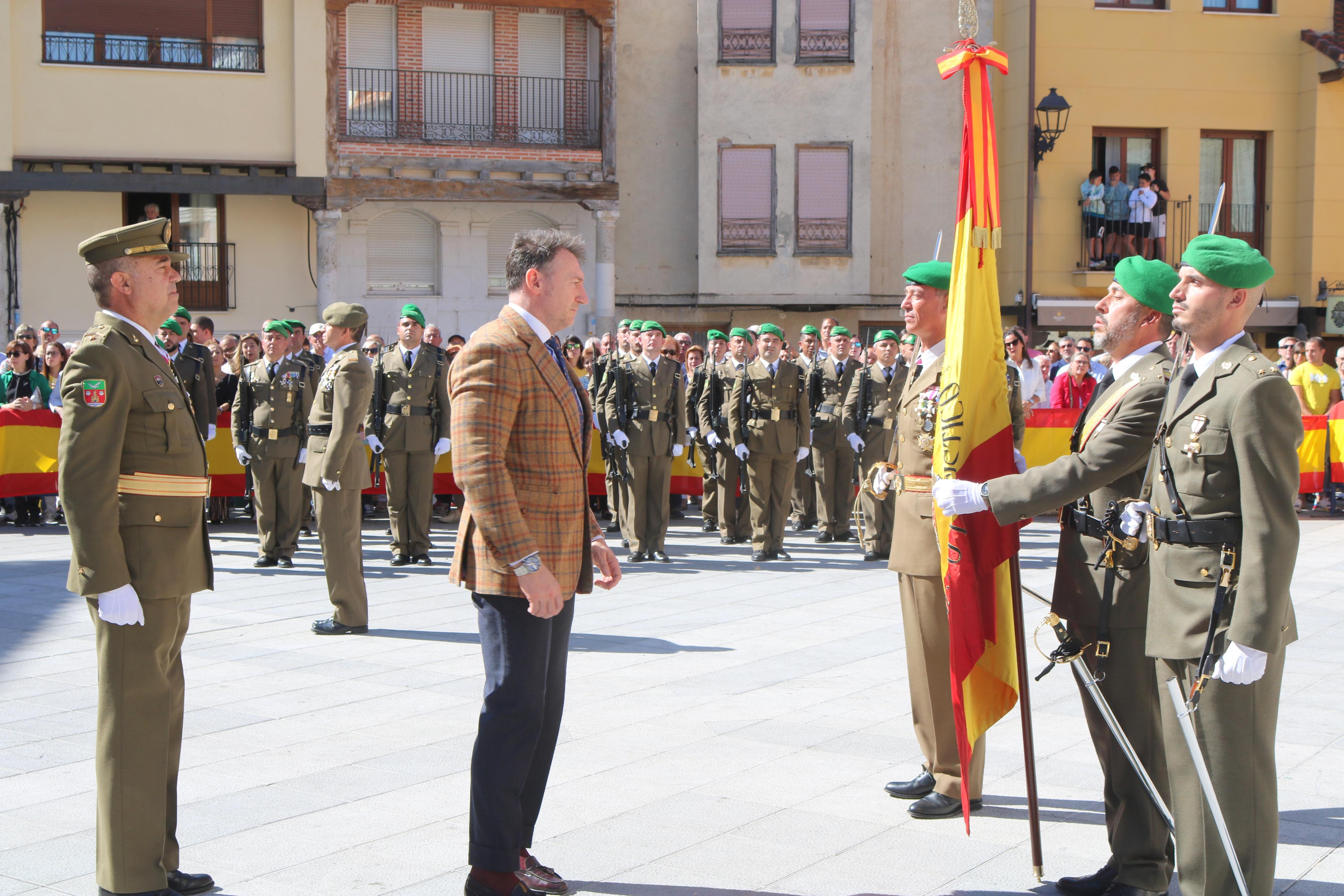 Alrededor de ochenta personas juran fidelidad ante la Enseña Nacional