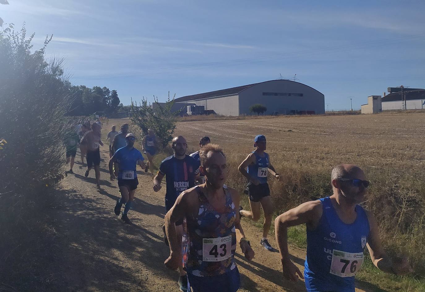 Fotos: Instantáneas de primera prueba del circuito Corriendo entre Viñas 2022 que se celebró en Mayorga