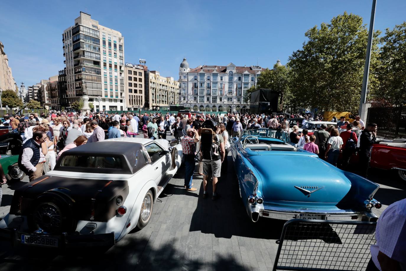 Fotos: Miles de personas disfrutan del Valladolid Motor Vintage (2/3)