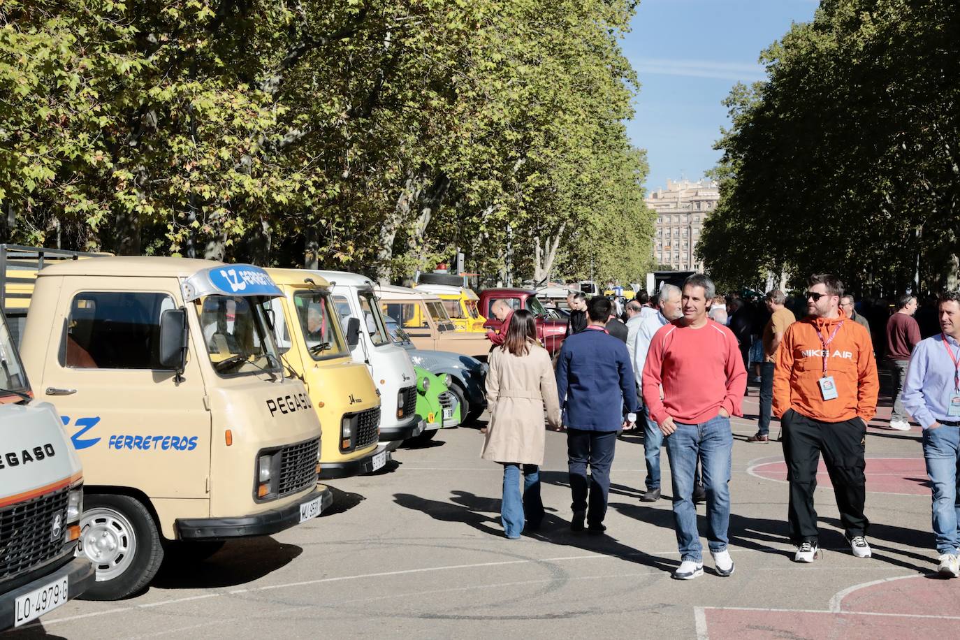 Fotos Miles De Personas Disfrutan Del Valladolid Motor Vintage El Norte De Castilla