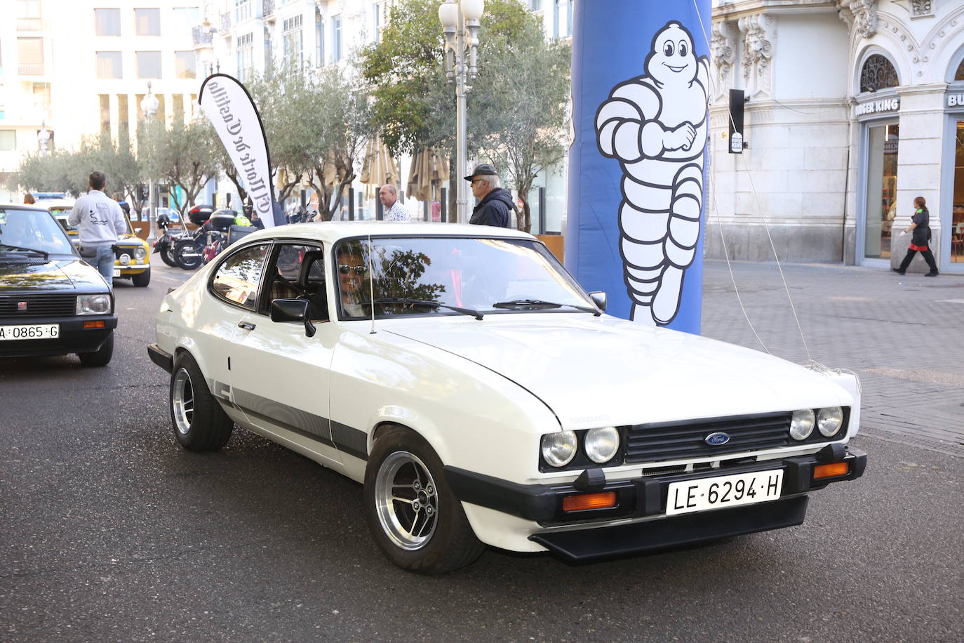 Fotos: Galería de fotos | Llegada de los participantes al Valladolid Motor Vintage 2/3