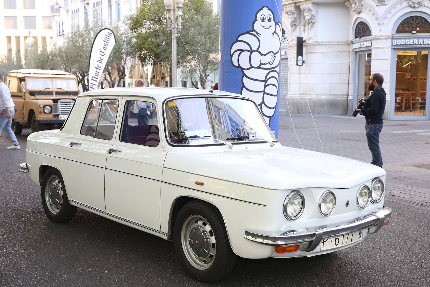 Fotos: Galería de fotos | Llegada de los participantes al Valladolid Motor Vintage 2/3