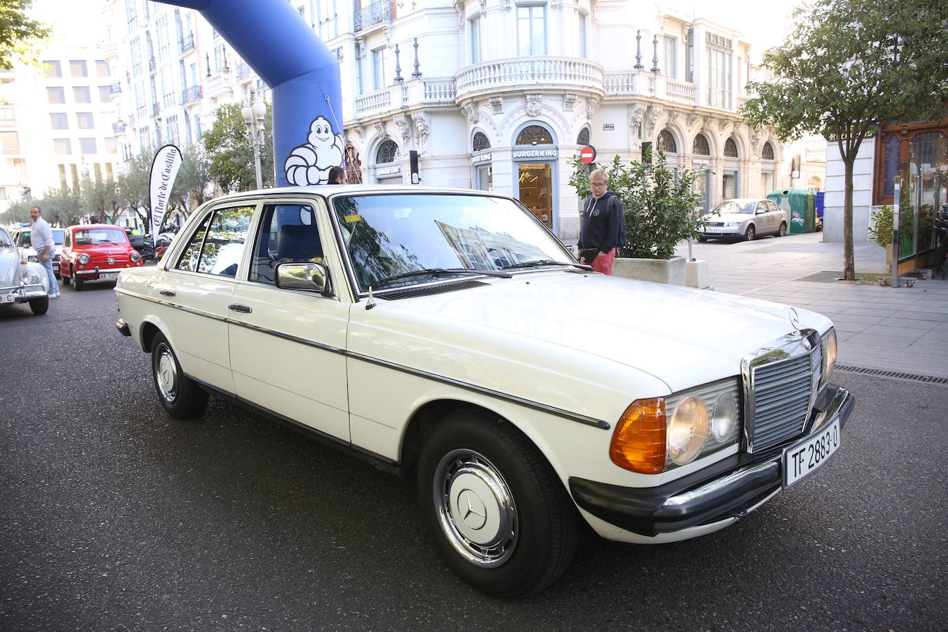 Fotos: Galería de fotos | Llegada de los participantes al Valladolid Motor Vintage 2/3