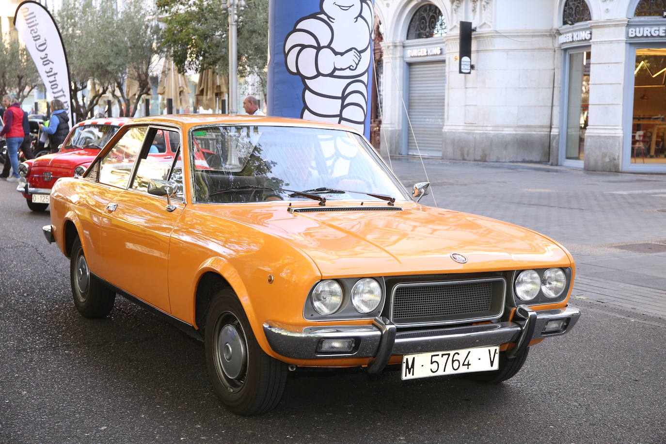 Fotos: Galería de fotos | Llegada de los participantes al Valladolid Motor Vintage 2/3