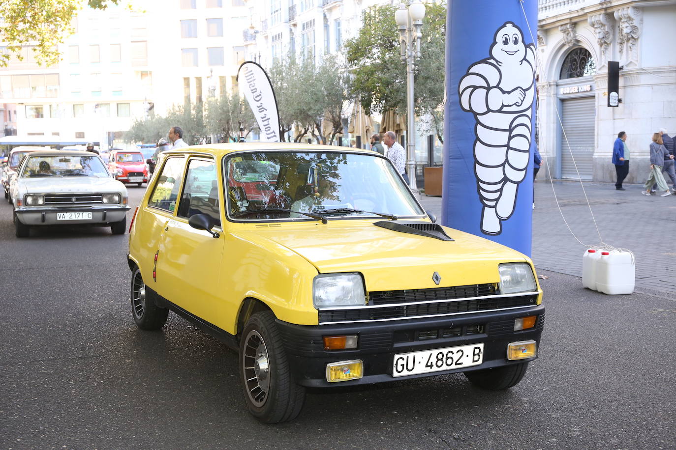 Fotos: Galería de fotos | Llegada de los participantes al Valladolid Motor Vintage 2/3