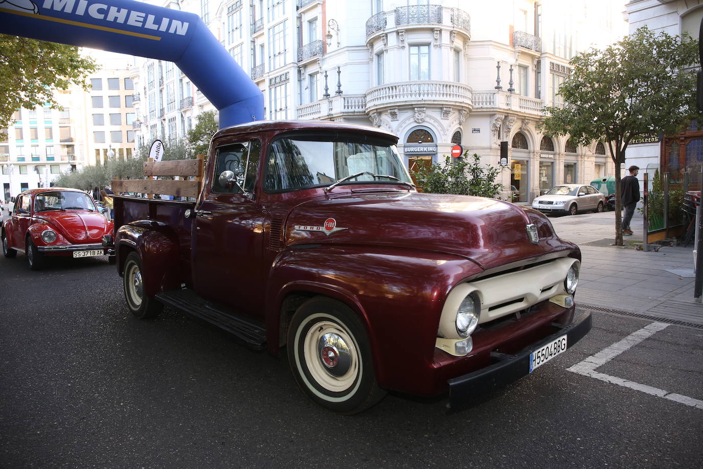 Fotos: Galería de fotos | Llegada de los participantes al Valladolid Motor Vintage 3/3