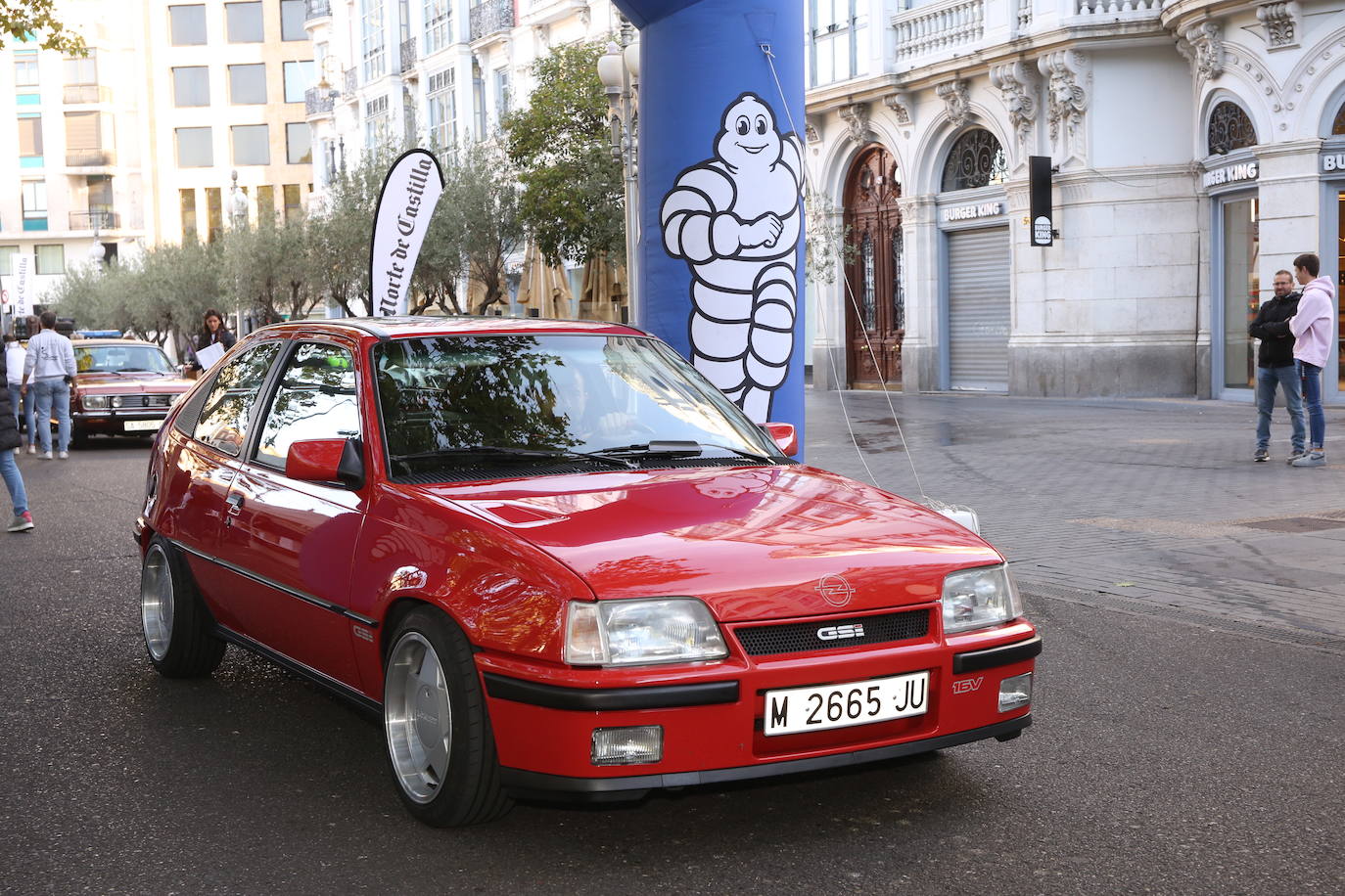 Fotos: Galería de fotos | Llegada de los participantes al Valladolid Motor Vintage 3/3