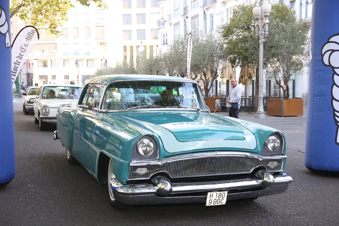 Fotos: Galería de fotos | Llegada de los participantes al Valladolid Motor Vintage 3/3