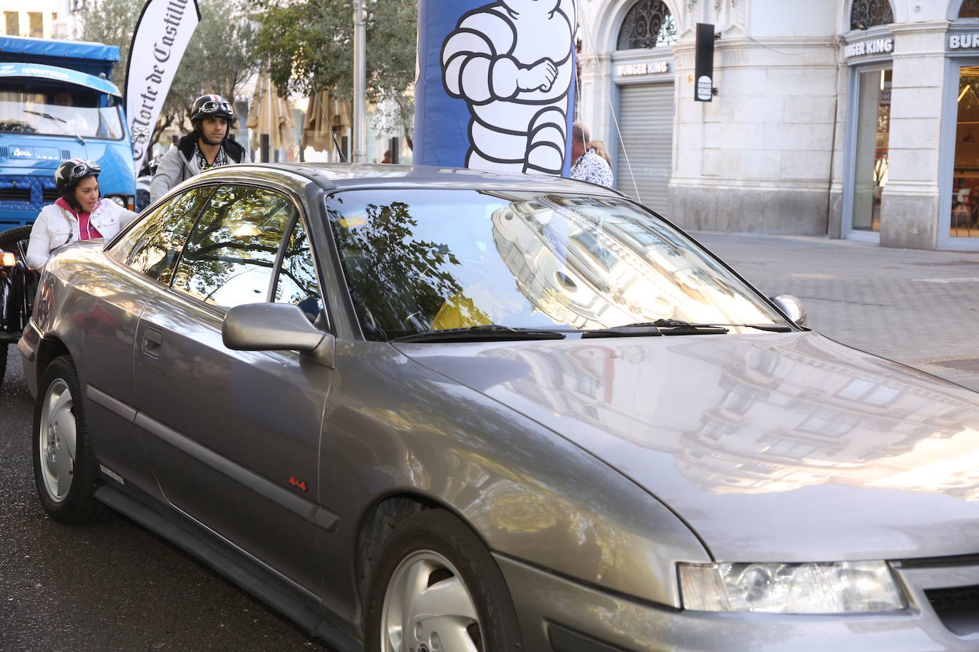 Fotos: Galería de fotos | Llegada de los participantes al Valladolid Motor Vintage 3/3