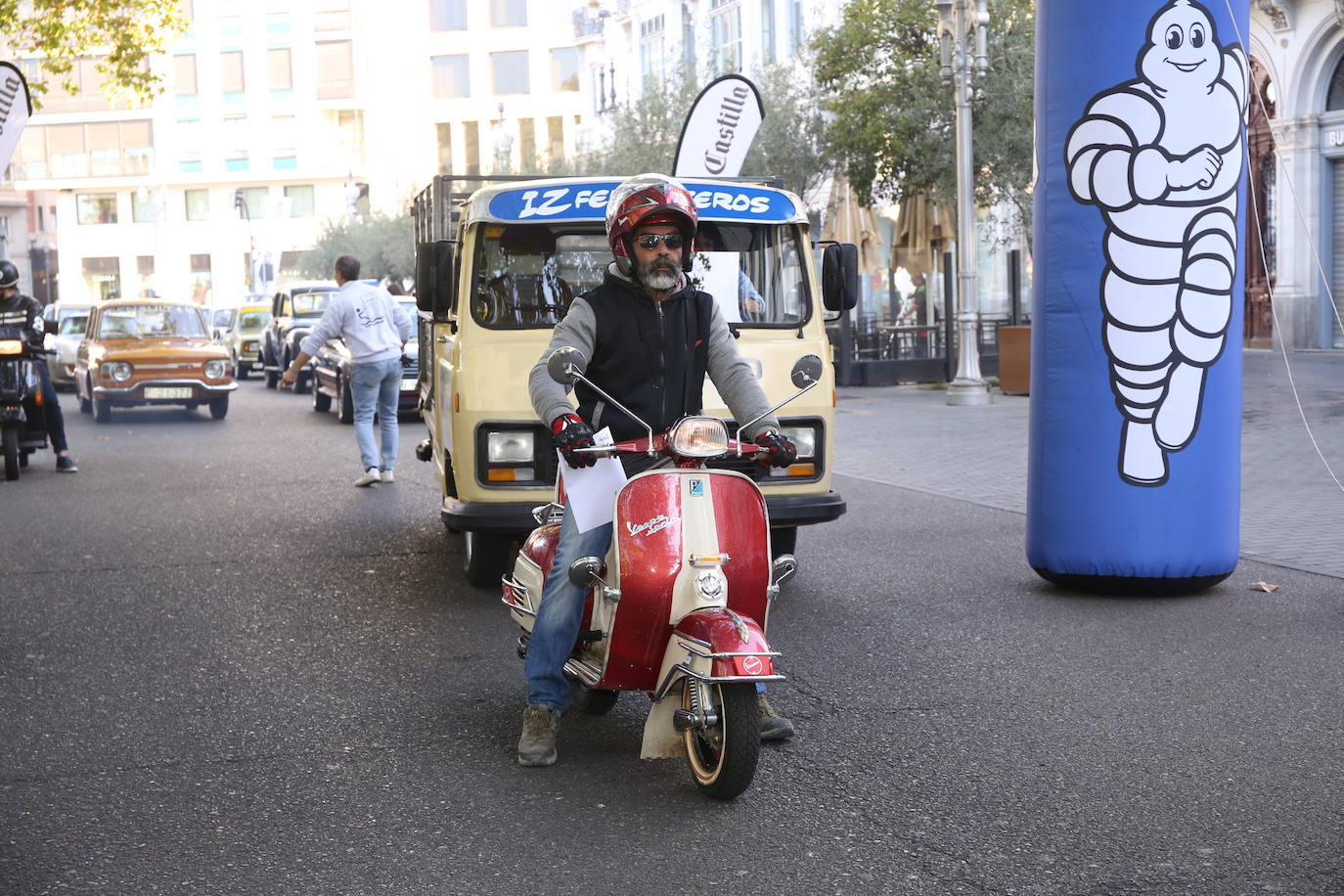 Fotos: Galería de fotos | Llegada de los participantes al Valladolid Motor Vintage 3/3