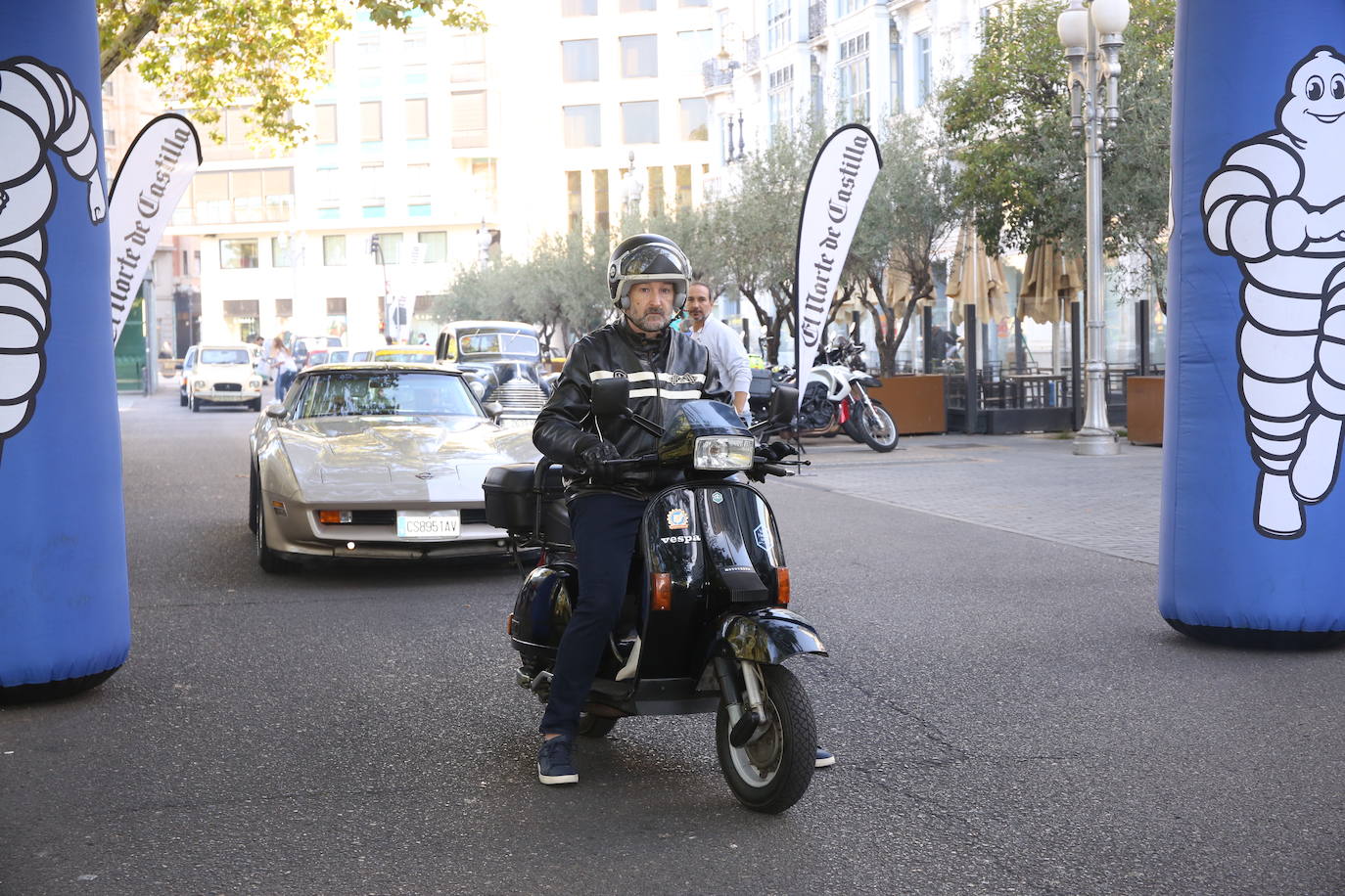 Fotos: Galería de fotos | Llegada de los participantes al Valladolid Motor Vintage 3/3