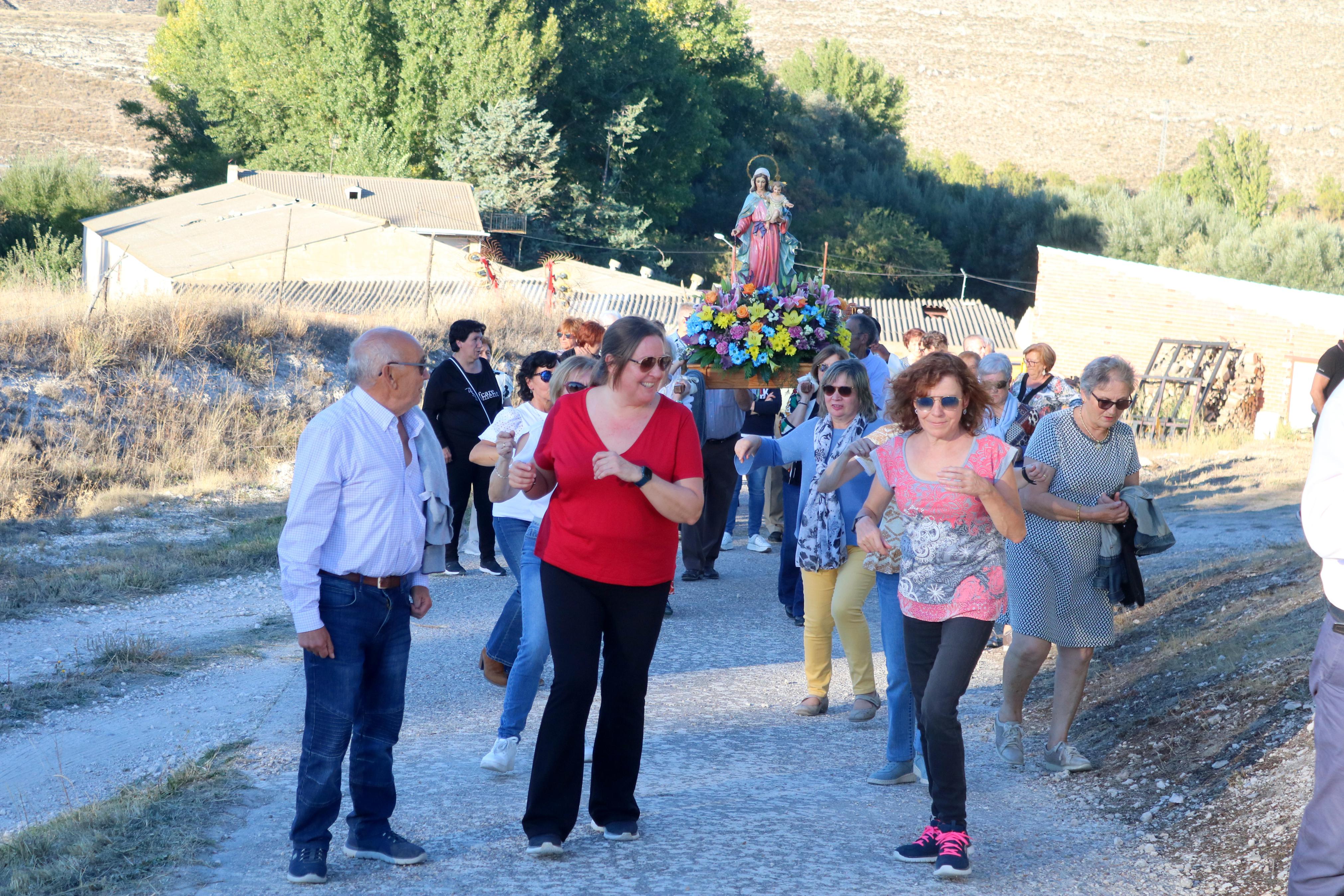 Las Fiestas Patronales tienen su centro en las danzas en honor a la Virgen del Río Franco y la Virgen del Rosario