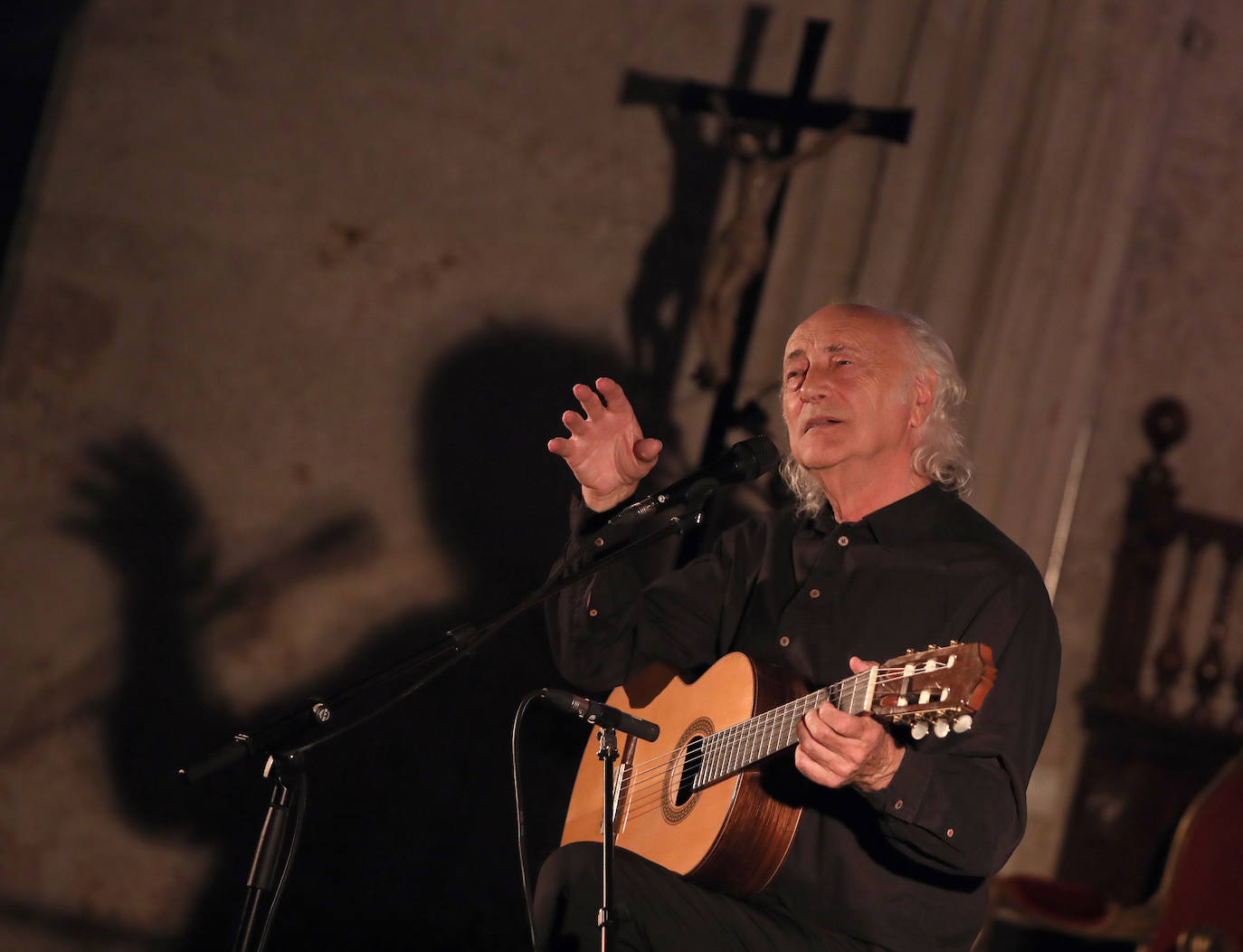 Fotos: &#039;Místicos y románticos&#039; con Amancio Prada en Palencia