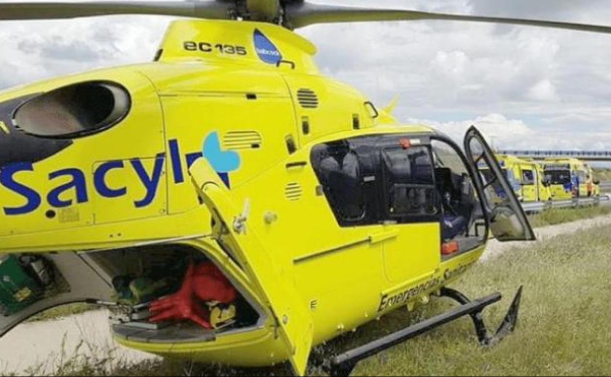 Imagen de archivo de un helicóptero medicalizado. 