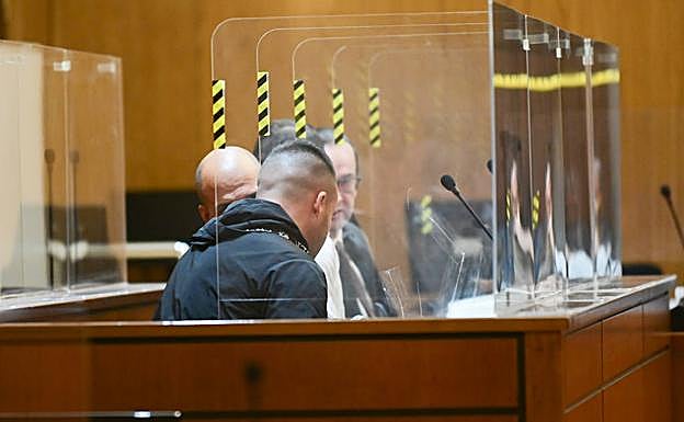 El acusado de tener un alijo de droga en su casa asegura que se lo guardaba a un tercero por «miedo»