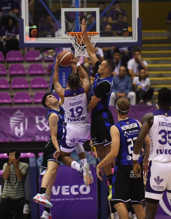 Fotos: Victoria del Real Valladolid Baloncesto ante el San Pablo Burgos (75-61)