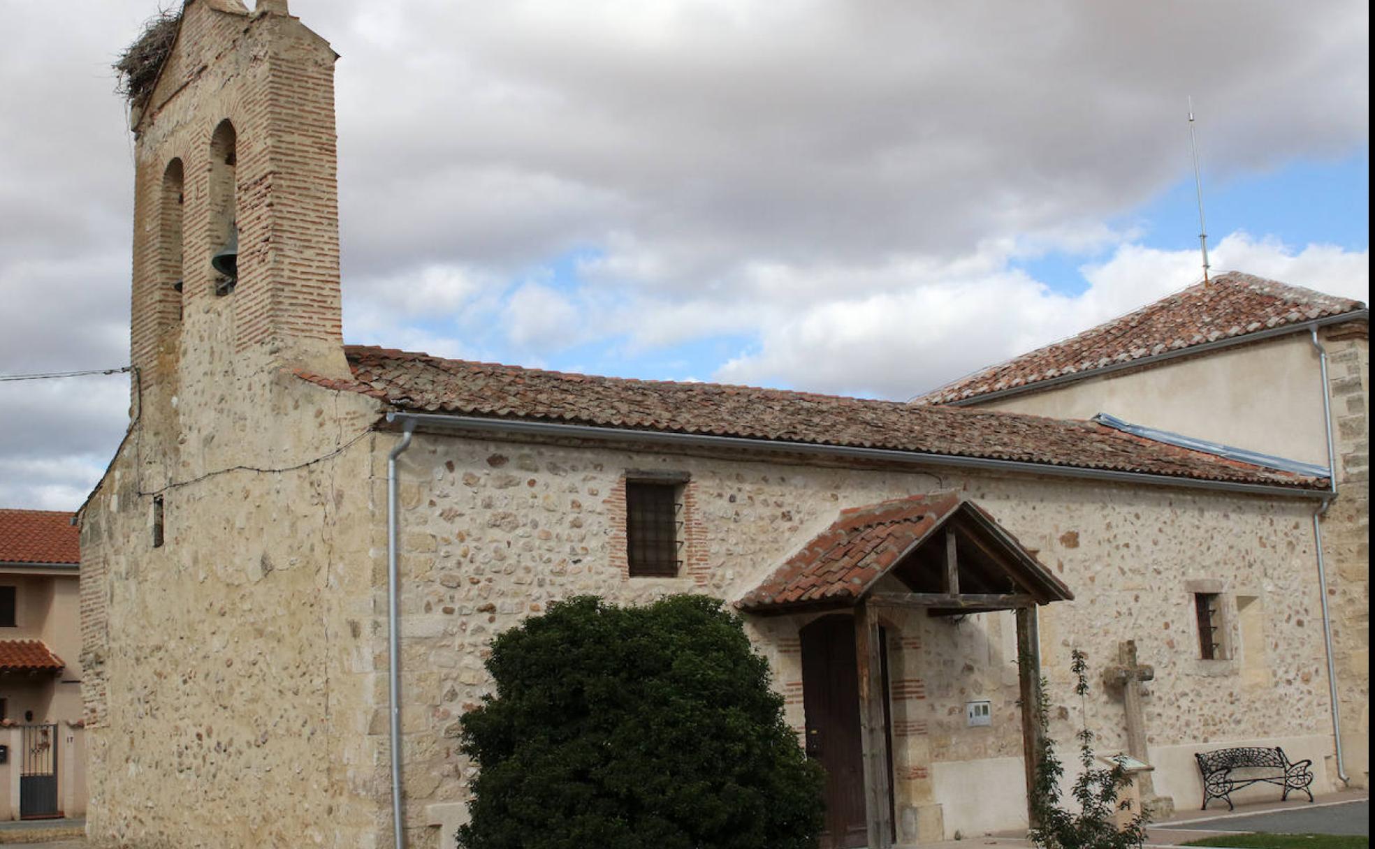 Cubierta y torre de la iglesia de Otones. 