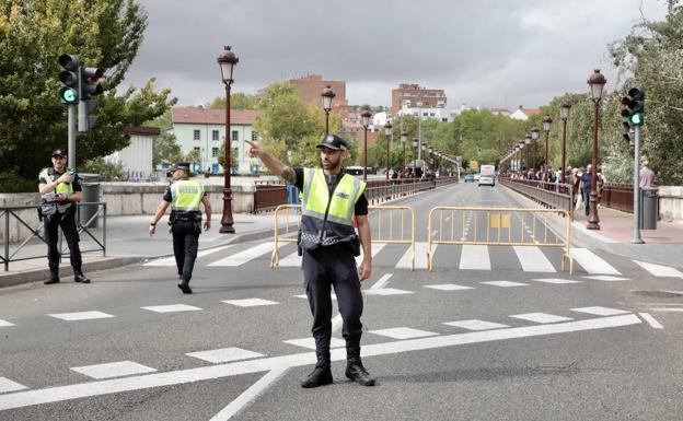 La zona de San Miguel, cortada al tráfico este jueves por el rodaje de 'Memento Mori'