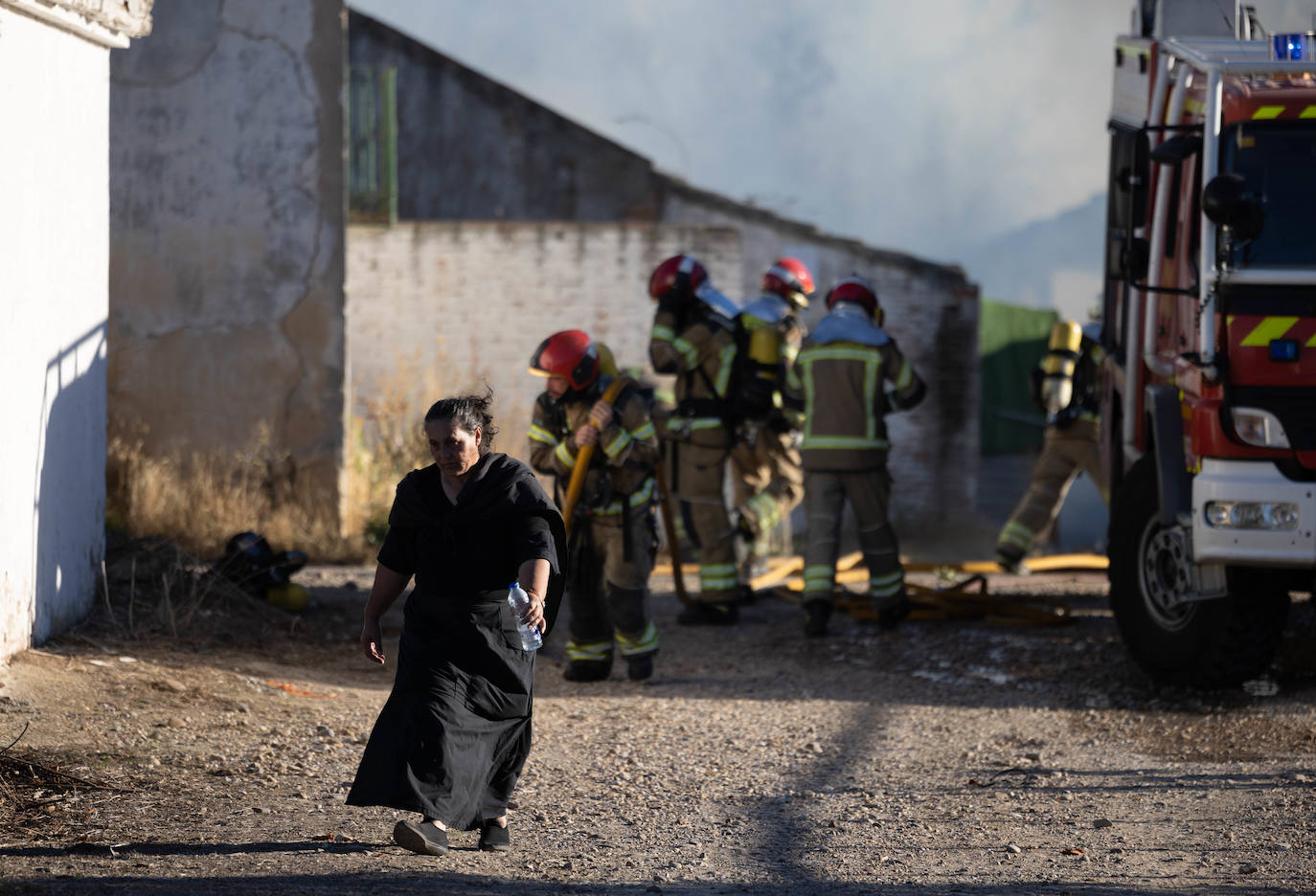 Fotos: Se incendian cuatro naves okupadas en el Camino Palomares de Valladolid