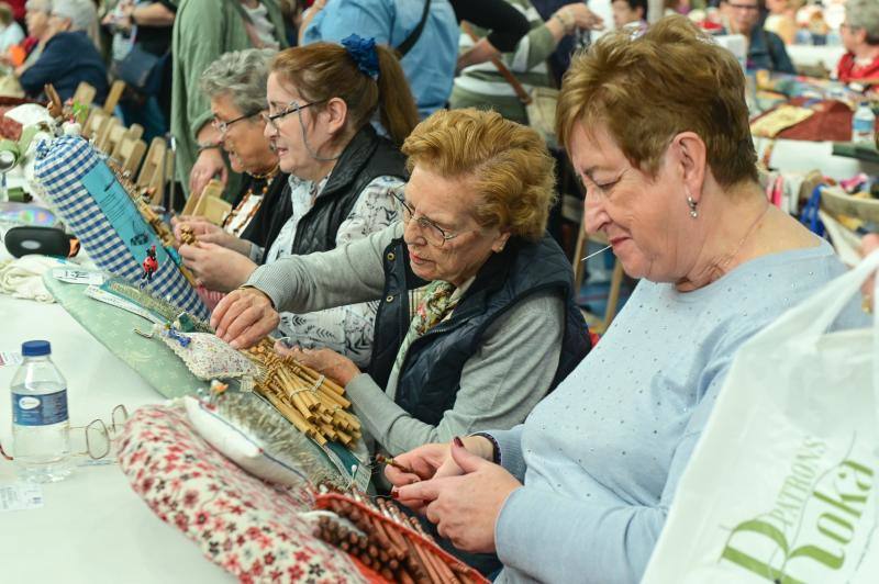 Fotos: El encuentro de encajeras de bolillos en Valladolid