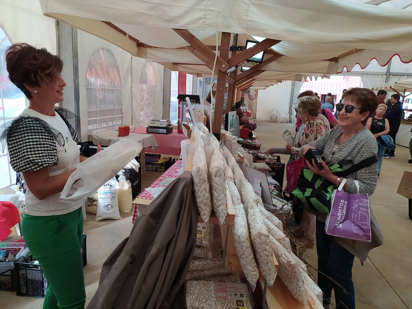 Fotos: Mayorga celebra la feria del Pan y la Lenteja de Tierra de Campos