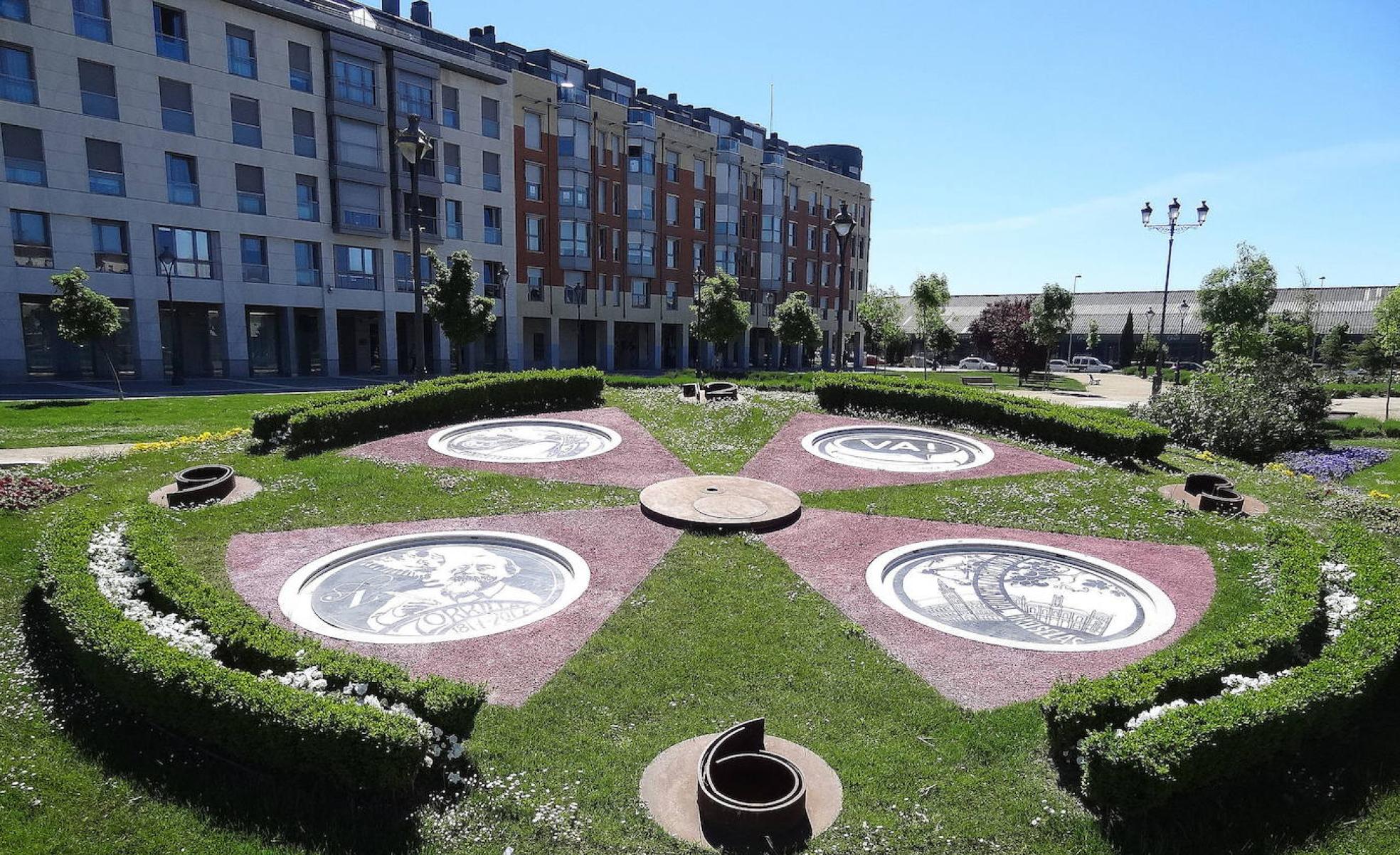 Reloj floral de la plaza de Colón.